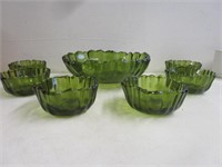 Green Glass Salad Bowl Set