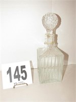 10" Tall Glass Decanter with Top (R3)