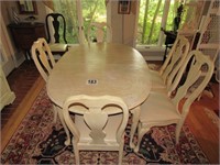 Dining Room Table with (5) Chairs, (3) Leaves &