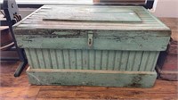 Large wood chest (22 x 36 x 19)