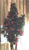 Cardinal Christmas Tree