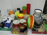 LARGE GROUP KITCHENWARE, PLASTIC