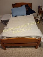 TWIN BED & BEDDING, PILLOWS