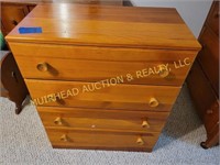 4 DRAWER CHEST OF DRAWERS 29" W