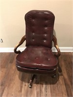Leather Buttoned Office Chair