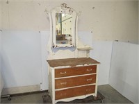 3 Drawer Dresser with Mirror