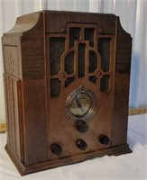 Crosley 6m2 radio - works