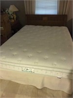 Sleep Number Mattress and foam topper, stain free