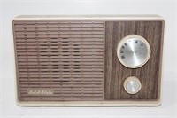 Solid State vintage stereo redio