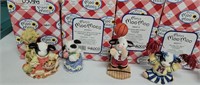 8 pc Moo Moos collection