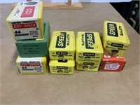 Lot of assorted reloading bullets