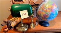 Bankers lamp, globe, glass fig., brass, dog, lamp