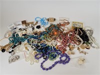 Costume jewelry lot