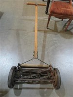 ANTIQUE WOOD HANDLED PUSH MOWER