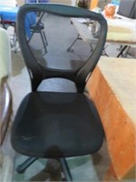 PADDED OFFICE ROLLING CHAIR