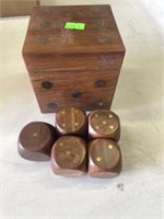 Box With Wood Dice