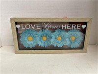 Spring Themed Sign Decor (app 15in)