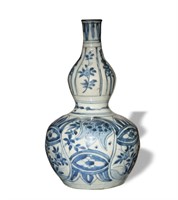 Chinese Blue & White Hulu Vase, Ming Wanli