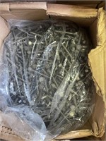 New box of 900 3/8x2.5 hex lag bolt