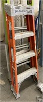 Louisville FS1504 Fiberglass Ladder