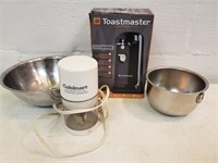Cuisinart grinder, Toastmaster opener, 2 stainless