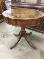 Antique round accent table with drawer.  27” tall