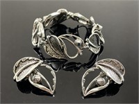 Vintage Sarah Coventry leaf bracelet & earrings