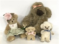 Lot of 4 assorted collectible bears