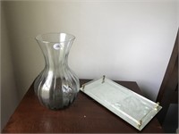 Vase and Dresser Plateau