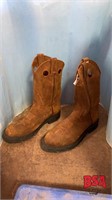 Pair of Unused Brahma Size 9 3-E Boots