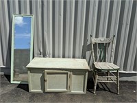 Vintage "Mint" color lot, including storage bench