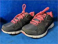 Skechers Memory Foam running shoes, Womens Size 7