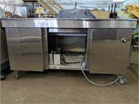 Four-well steamtable with a removable stainless