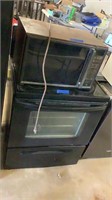 Microwave and Kenmore oven with flat glass top
