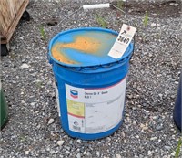 5 gallon pail of Chevron SIL-X Industrial Grease