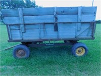 John Deere Barge Box Wagon w/ JD Gear & Hoist