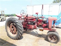 IH 300 Tractor - NF, 2-Point, PS (2459 Hours)
