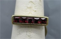 14K Gold Band with Madagascar Garnet. Size 6.5.