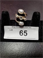 Sterling Silver Ring With Pearls and Herk Diamond