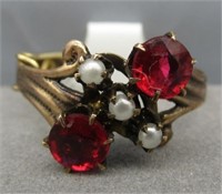 10K Gold Antique Ring with Seed Pearls. Size 3.