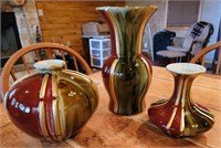 3 decorative vases, new in box