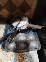 selection of misc pots/pans/baking dishes