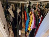 selection of women's clothes sizes small  - lg