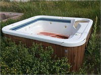 (2) hot tubs for salvage