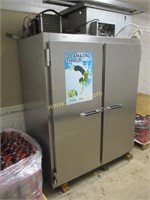 Victory RS-20-S7 Refrigerator