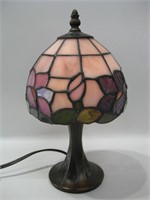10" Tall Stained Glass & Metal Table Lamp Works