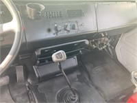 1995 Freightliner FL70 Day Cab 2WD