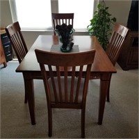DINING TABLE W/4 CHAIRS