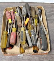Lot of miscellaneous screwdrivers