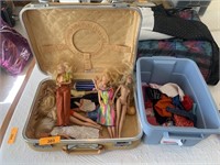 VTG SKYWAY SUITCASE W BARBIE DOLLS